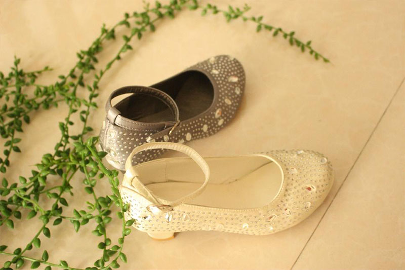 Casual shoes craft